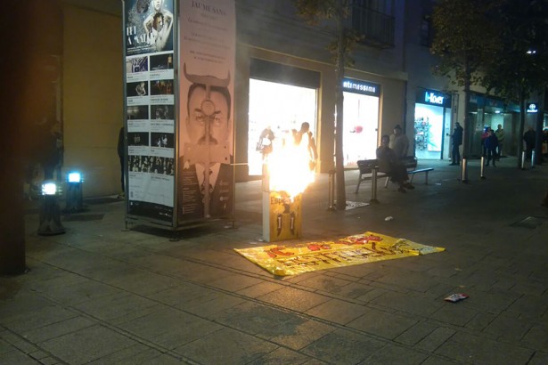 Bandera espanyola cremada